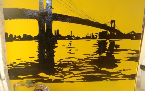 ציור קיר לעסק של גשר ברוקלין